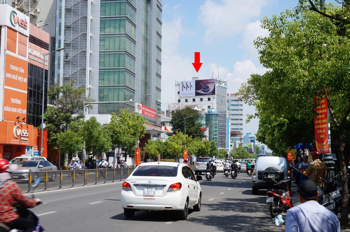 Bảng billboard quảng cáo ngoài trời tại Quận Phú Nhuận